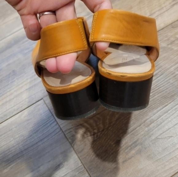 Everlane Size 6 SlingBack Flats w/ Heel in Pumpkin Spice Orange - Picture 9 of 9